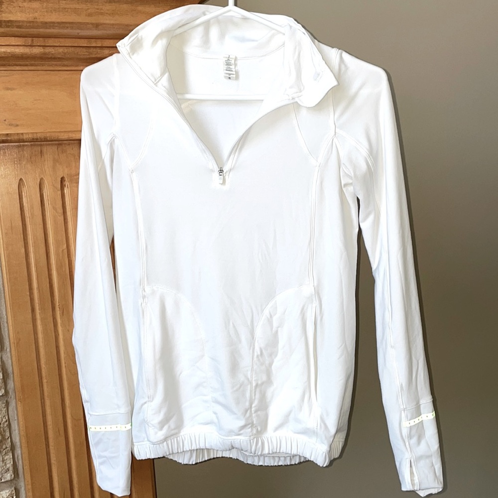 Lululemon Ladies Pullover Size 2